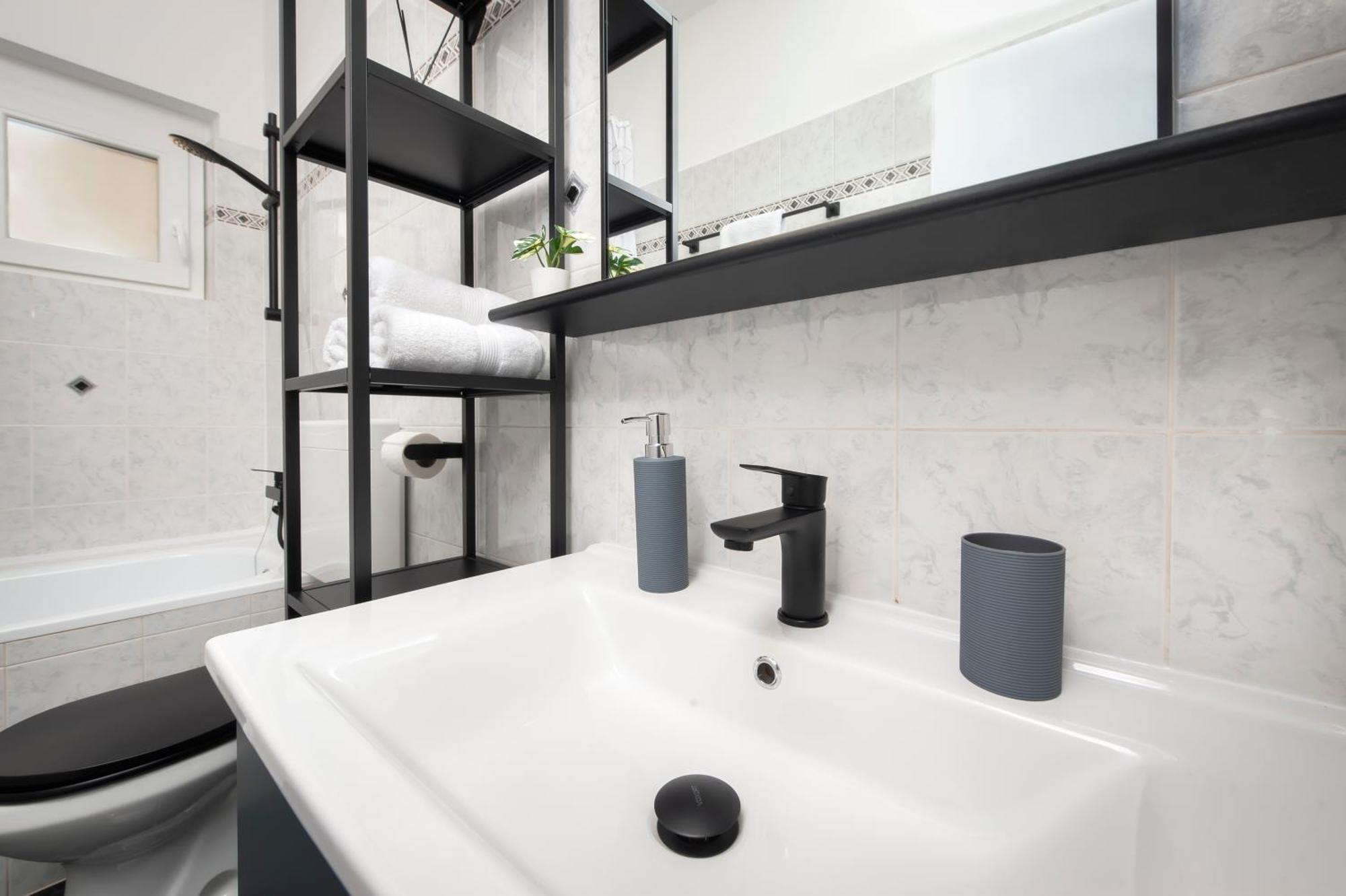 Mate & Mira Apartment